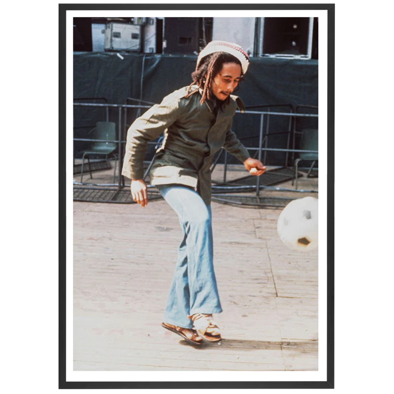 Bob Marley joue au foot en tournée, Bruxelles 1977