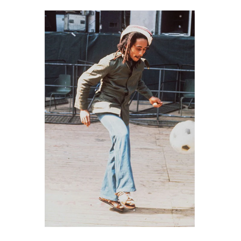 Bob Marley joue au foot en tournée, Bruxelles 1977 - Image 3