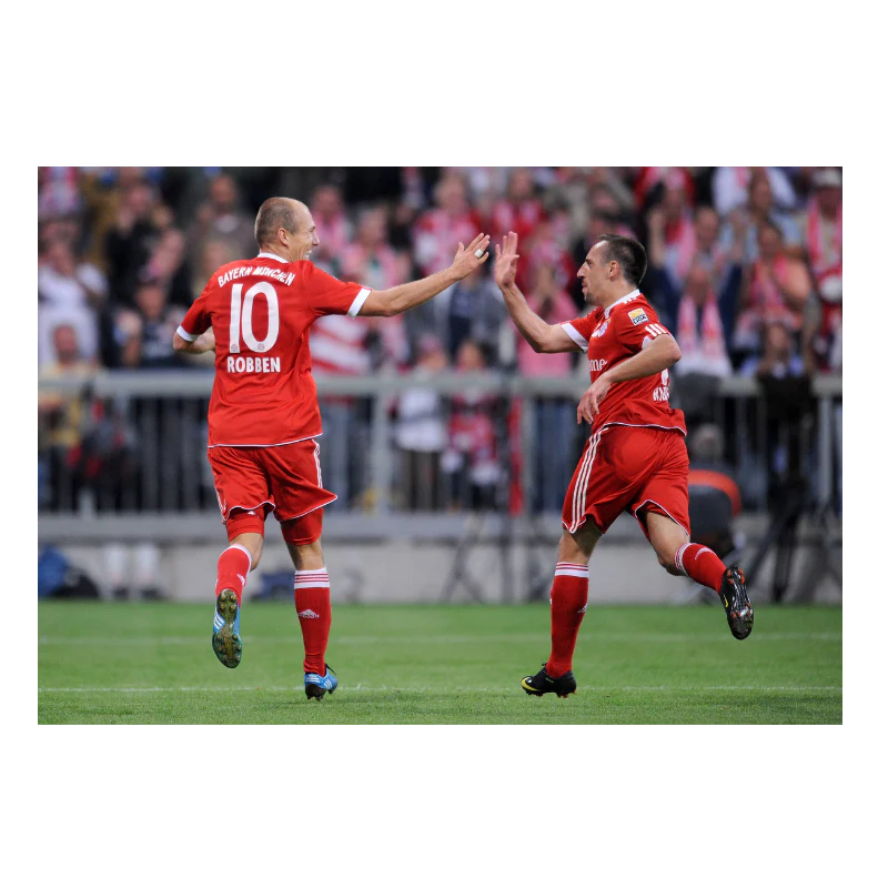 Tape dans la main entre Robben et Ribéry, 2009 - Image 3