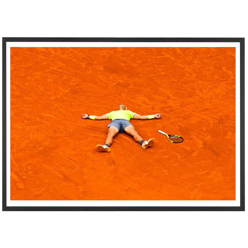 Nadal tombe après sa victoire, 2019