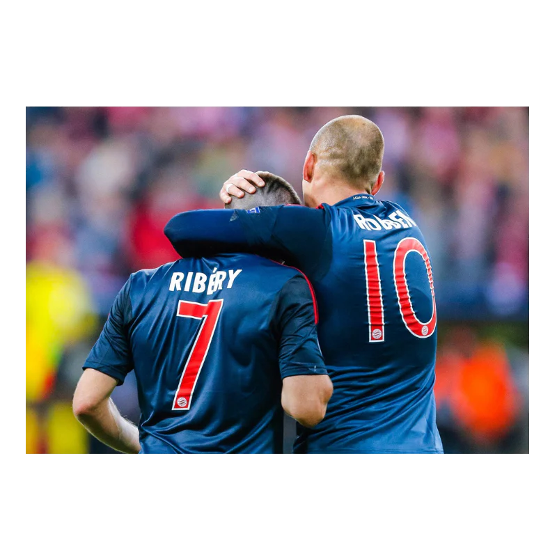 Ribéry et Robben fêtent un but ensemble, 2013 - Image 3