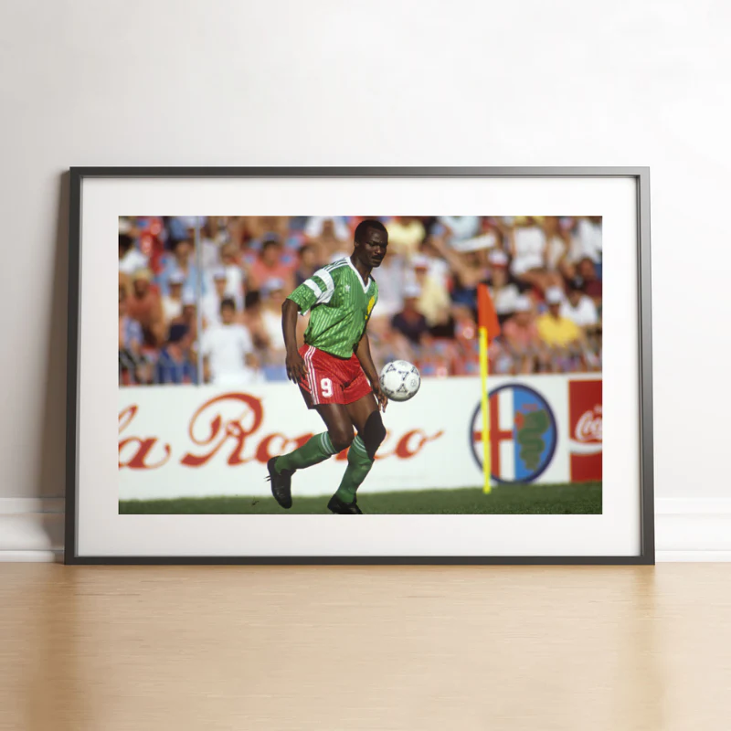 Roger Milla avec le Cameroun, Mondial 1990 - Image 2