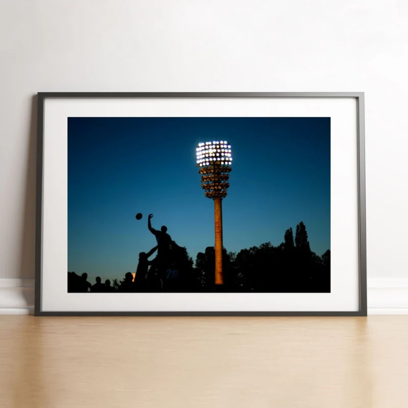 Touche de rugby dans la nuit, 2014 - Image 2