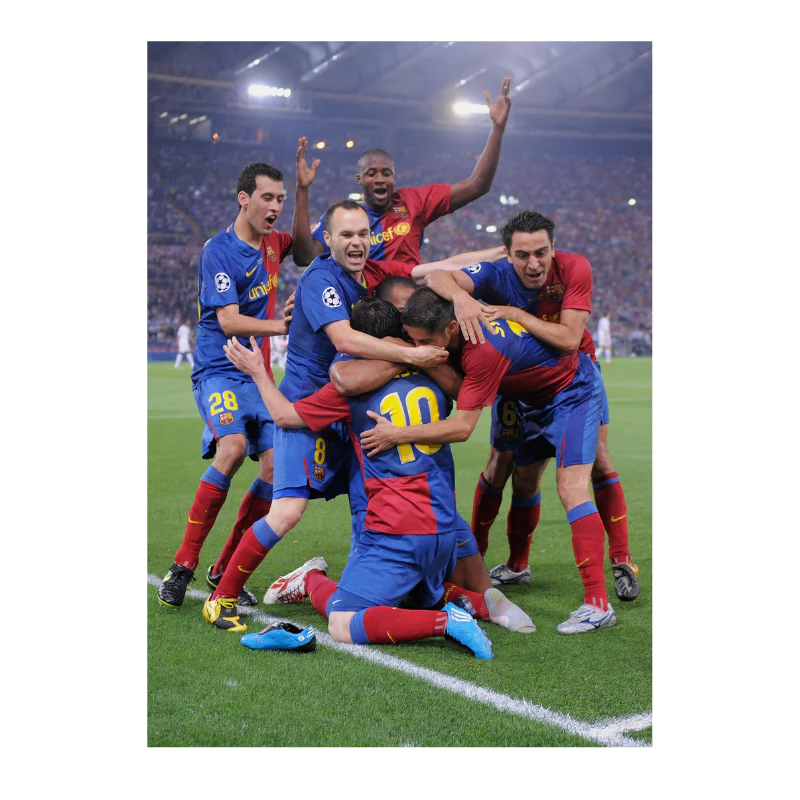 Xavi & Iniesta fêtent le but de Messi, C1 2009 - Image 3