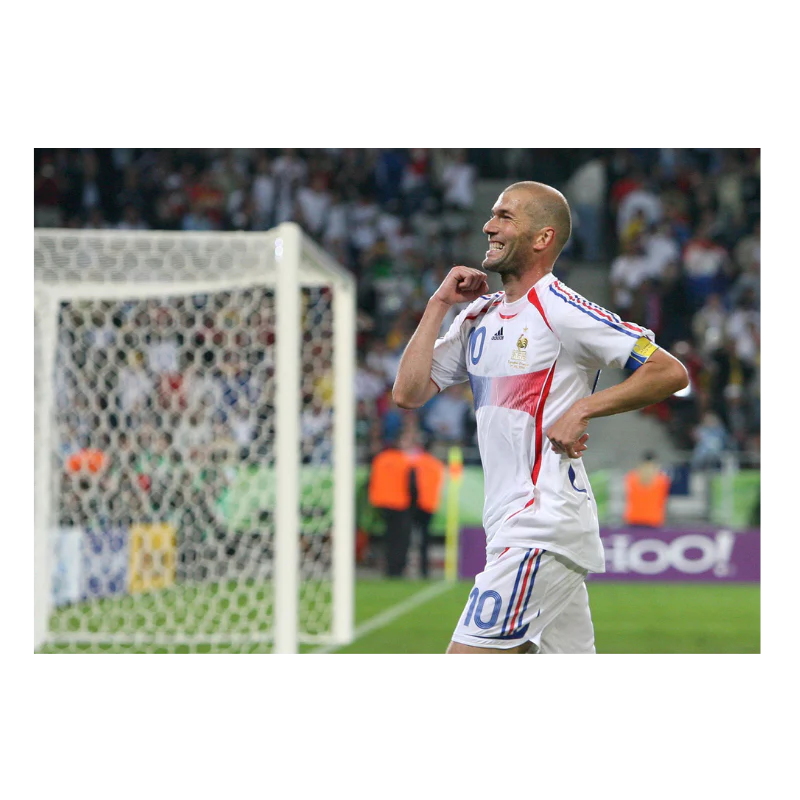 Zidane fête son but contre l'Espagne, 2006 - Image 3
